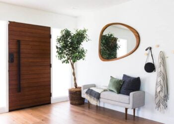 Cm sa decorati un perete cu oglinzi