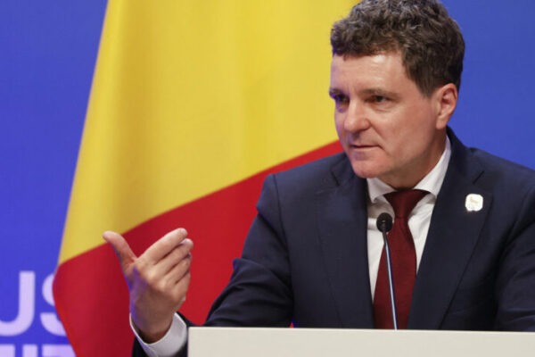Nicușor Dan a contestat la CCR noua lege a integrității. Când vor discuta judecătorii sesizarea