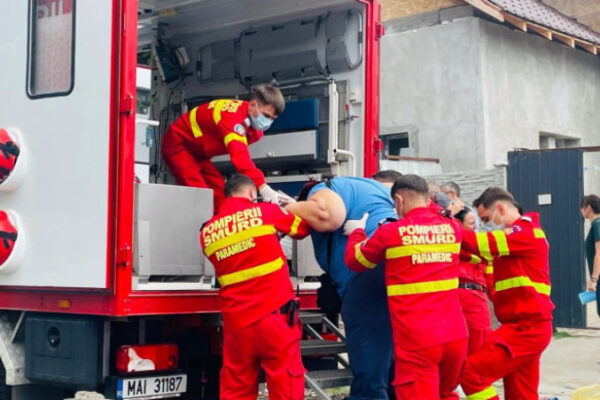 27 de bătrâni și persoane cu dizabilități, scoși dintr-un azil improvizat în Olt