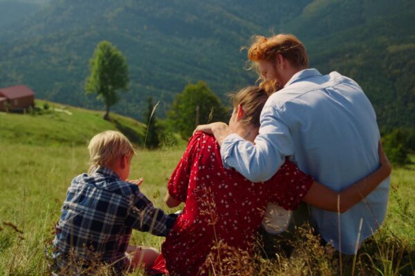 Vacanță la munte cu familia: ce contează când alegi cazarea