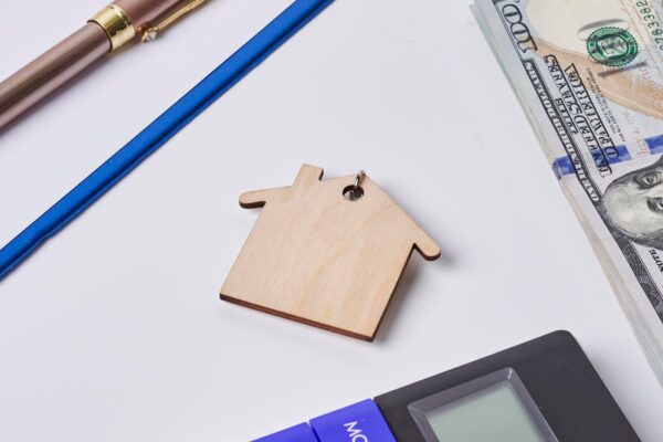 Refinanțarea unui credit: cum compari costurile înainte și după schimbare